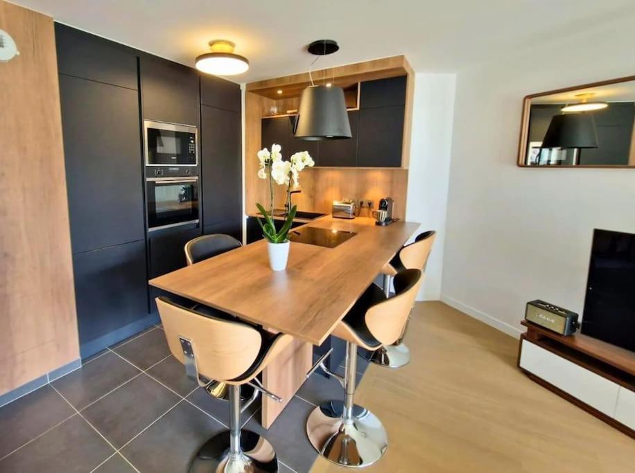 Sublime Appartement 4 Etoiles Neuf T3 Aputeaux 61M2 Proche La Defense, 10M2 De Terrasse Avec Magnifique Vue Екстериор снимка