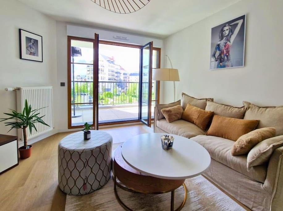 Sublime Appartement 4 Etoiles Neuf T3 Aputeaux 61M2 Proche La Defense, 10M2 De Terrasse Avec Magnifique Vue Екстериор снимка